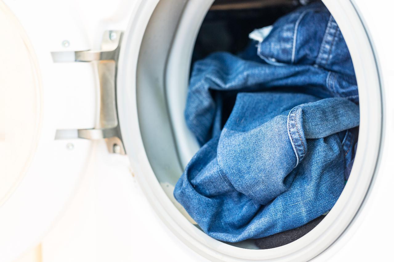 washing jeans in a typewriter