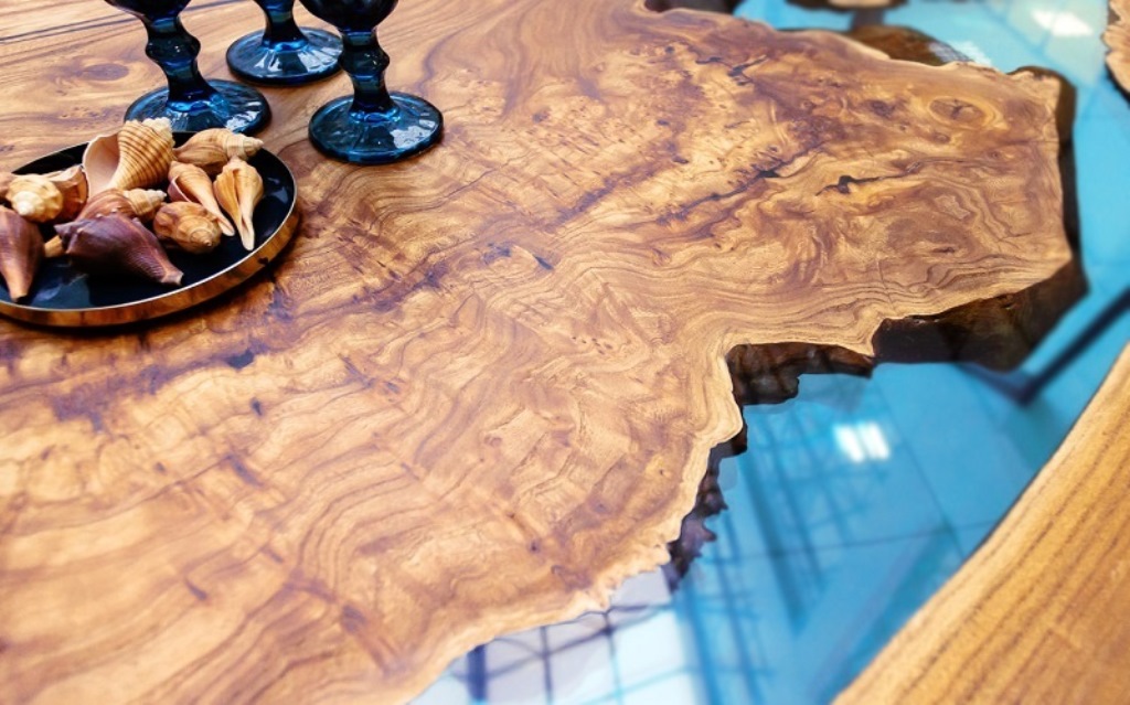 epoxy resin table decor photo