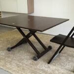 height-adjustable table interior photo