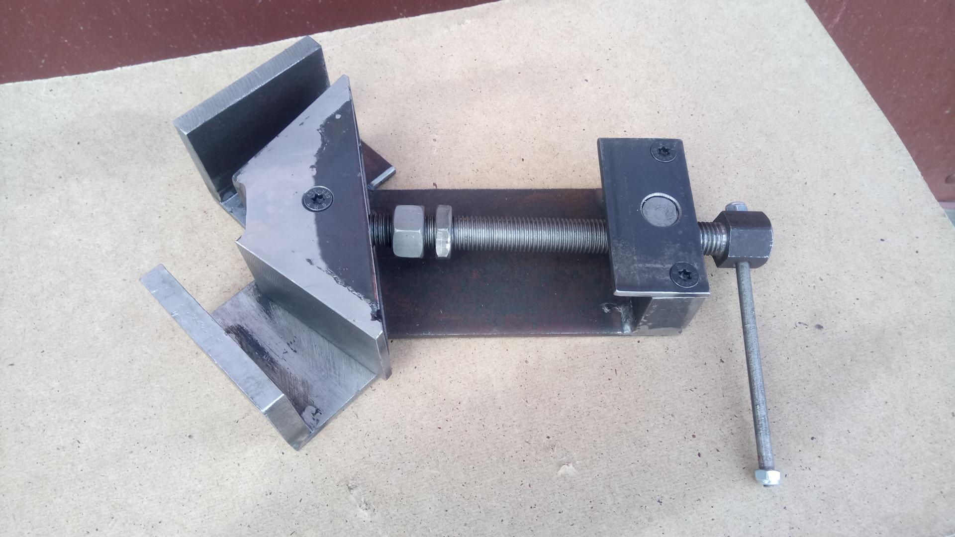 angle clamp metal photo