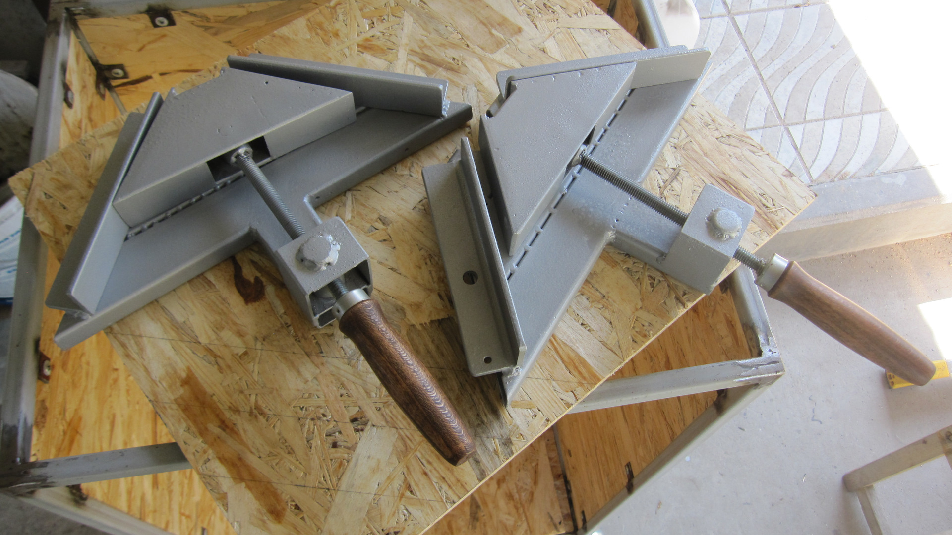 corner clamps