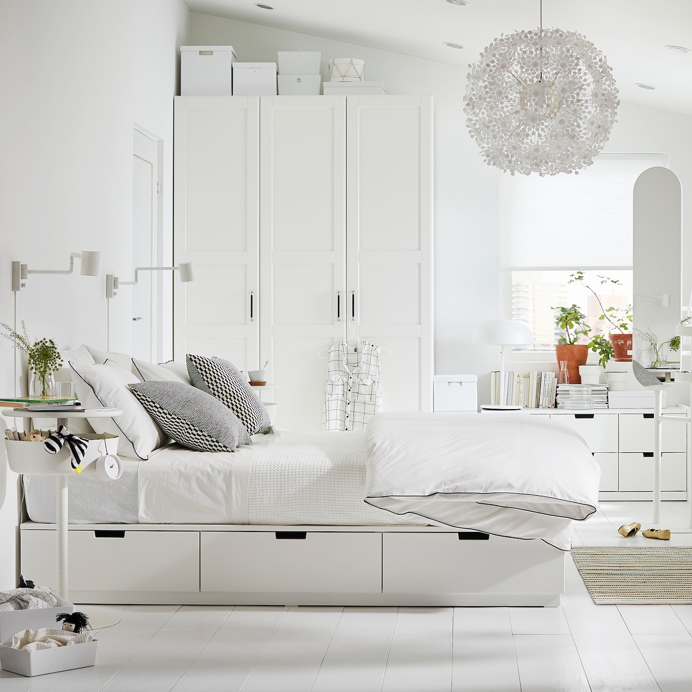 versatility of white furniture