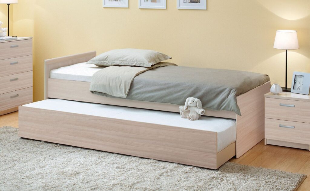 how to position the pull-out bed