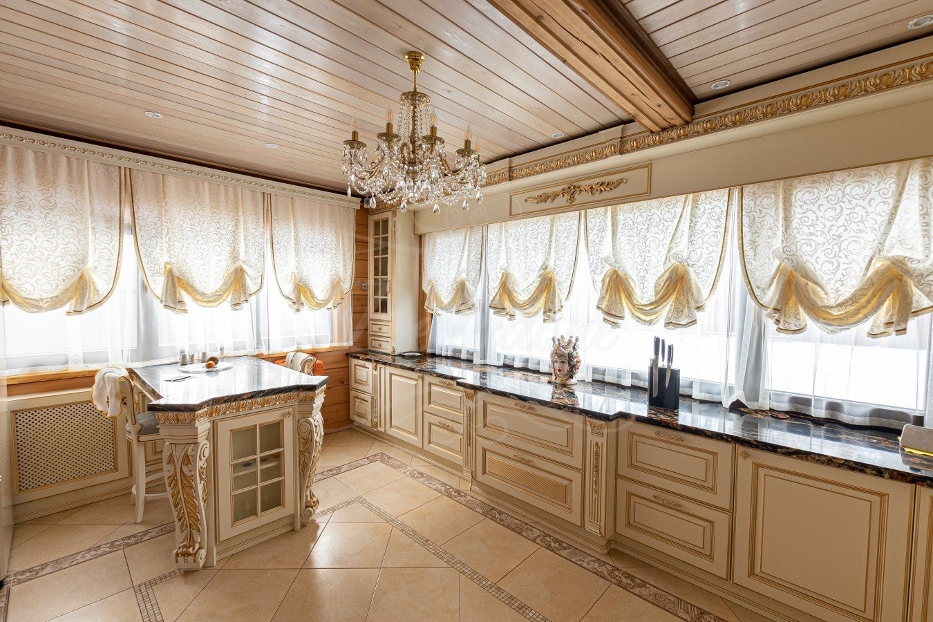 English curtains in the kitchen