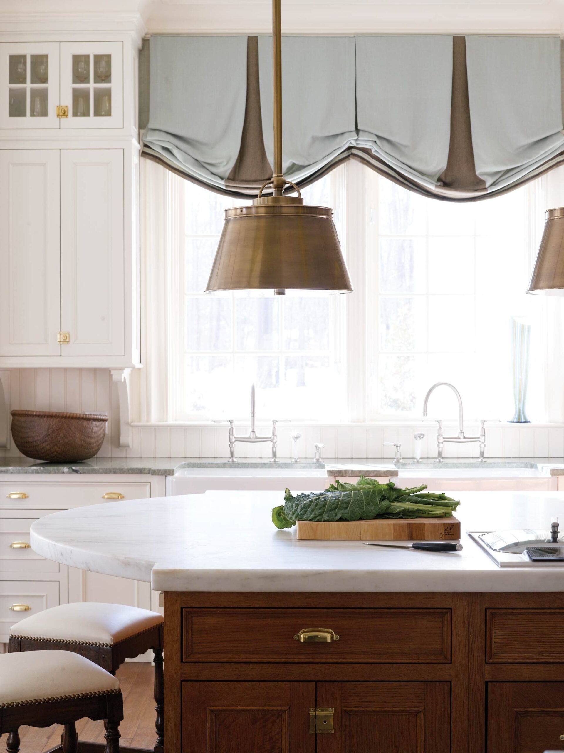 colors of curtains in the kitchen