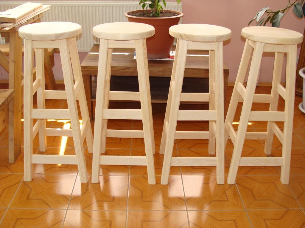 bar stools photo