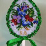 embroidered pillow beads