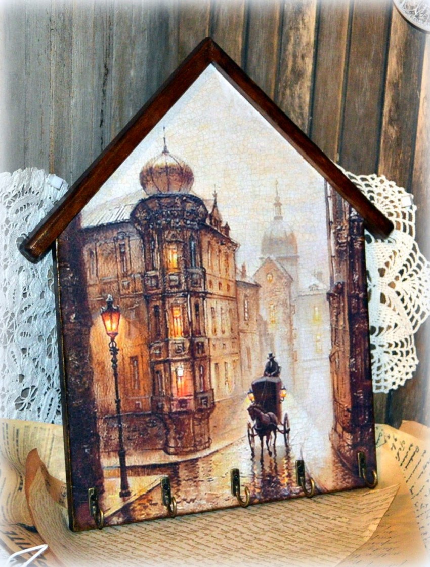 decoupage housekeeper design