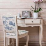 DIY decoupage chair