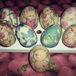 decoupage eggs on the table