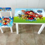 children's chair with a picture