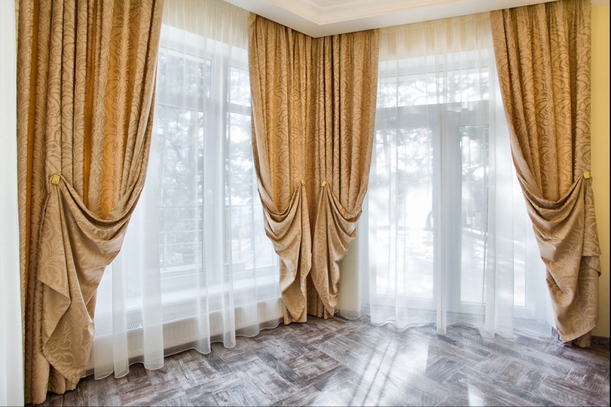 drapery curtains