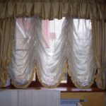 French curtains to the windowsill