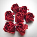 red roses from napkins