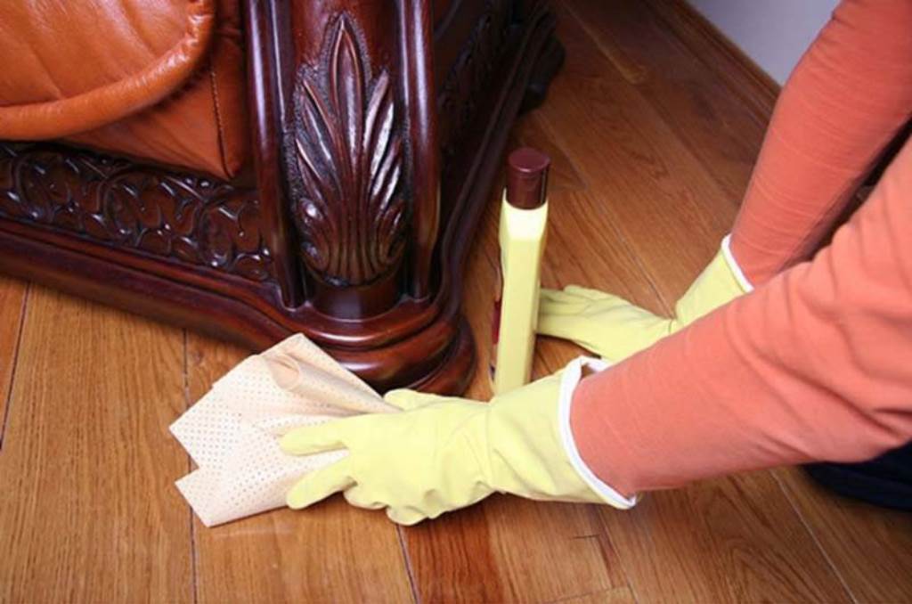 how to get rid of the smell of furniture