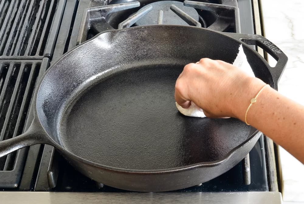 how to ignite a frying pan