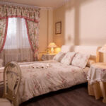 set of curtains and bedspreads decor ideas