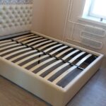 bed with slats types of decor