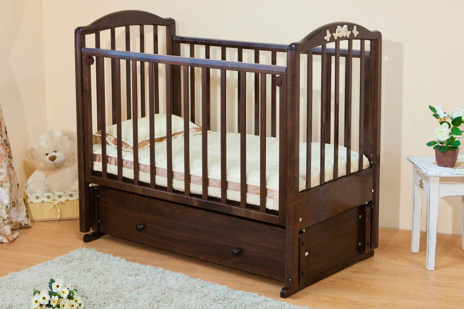 cot for newborns made of wood