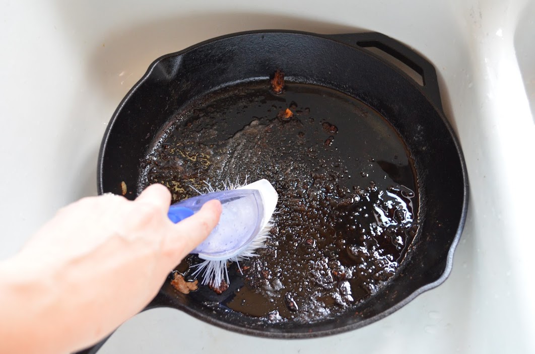 peel the carbon deposits in the pan