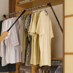 filling the wardrobe compartment photo design