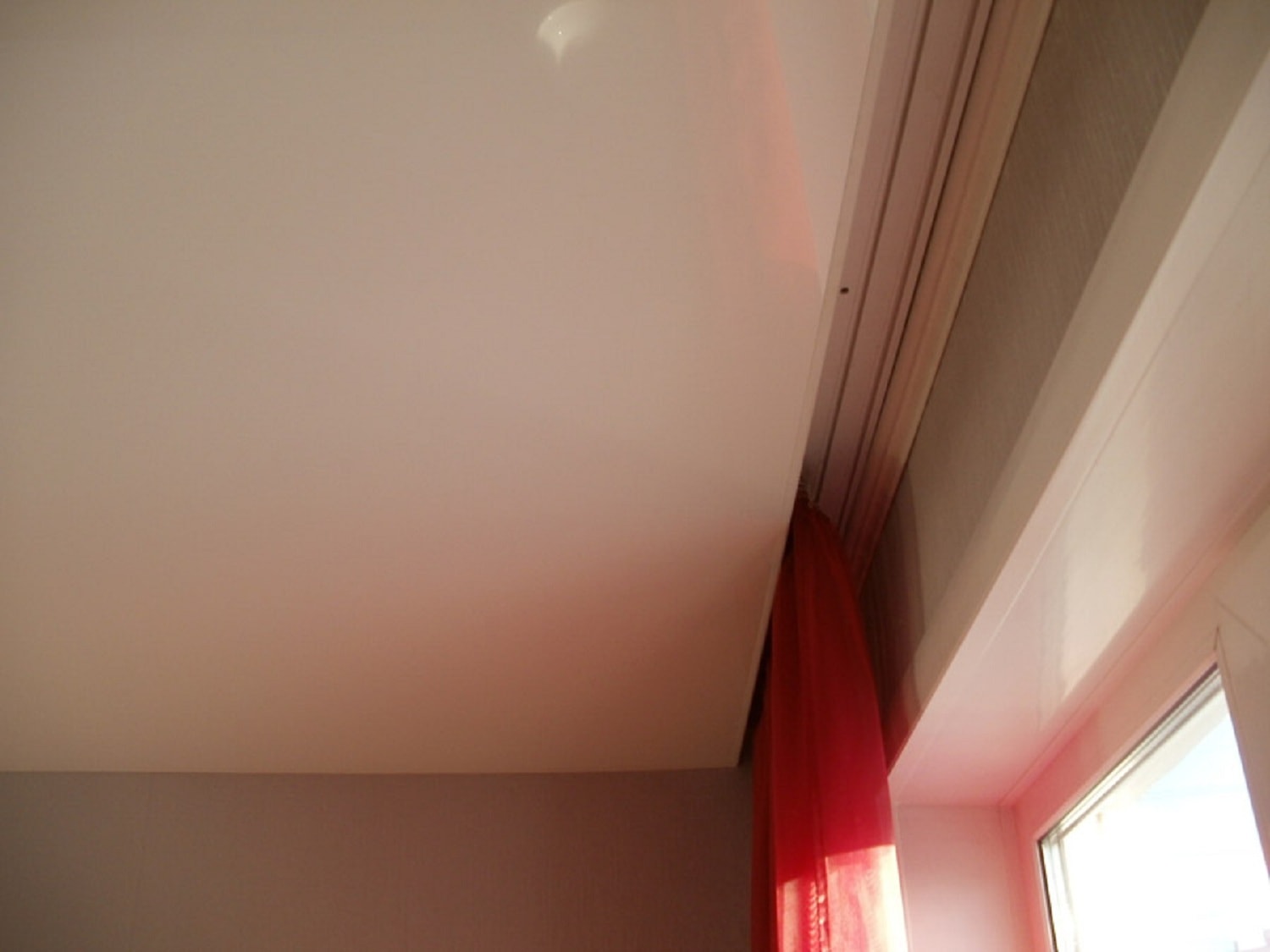 niche for curtains in a stretch ceiling