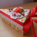 DIY gift box decoration