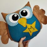 pillow owl made of felt photo