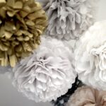 napkin pom-poms gray