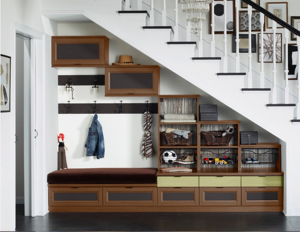 decoration of the room with a wardrobe