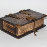 book box with chain