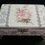 shabby chic box with pink roses