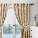 fastening curtains in colors