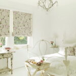 curtains to the windowsill in the bedroom decor ideas