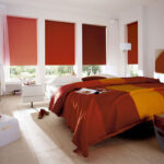 curtains to the windowsill in the bedroom photo design