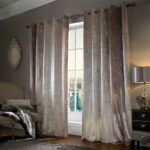 curtains on eyelets photo