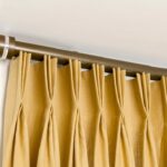 curtains on the profile cornice photo decoration