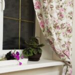 curtains provence with floral patterns