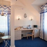 blue curtains interior ideas