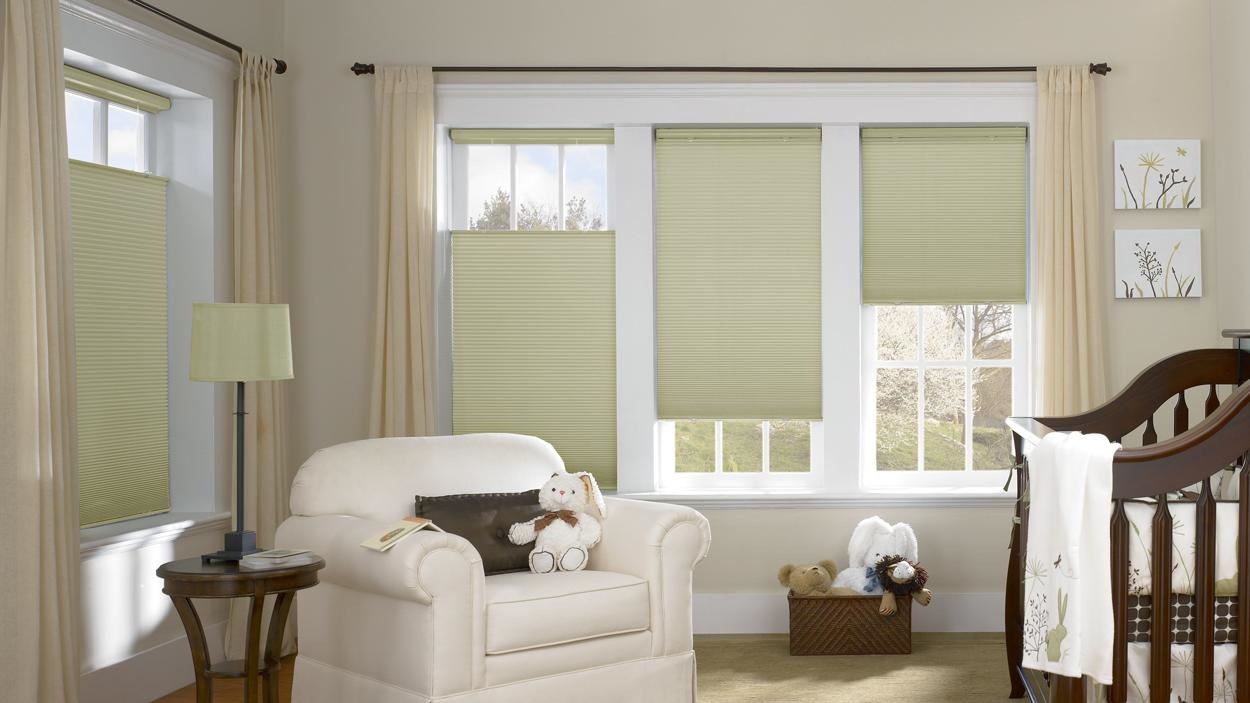 roller blinds in room design