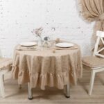 tablecloth with frill