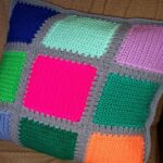 knitted pillows from squares