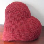 pillows knitted heart crochet