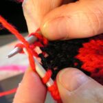 knitting a pillow in a circle