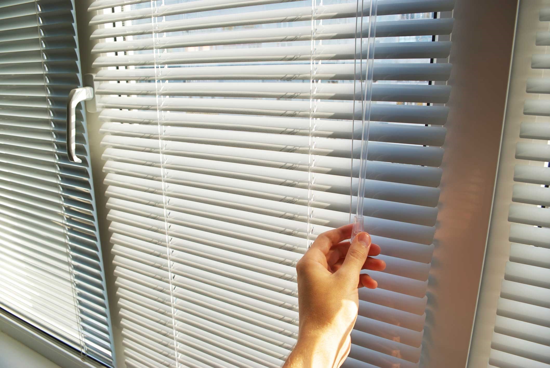 blinds adjustment