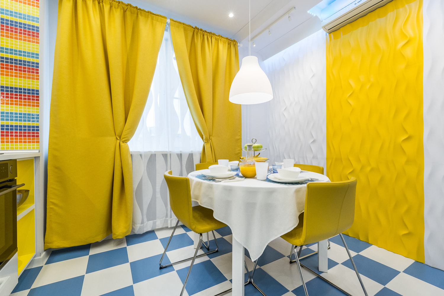 yellow curtains decor