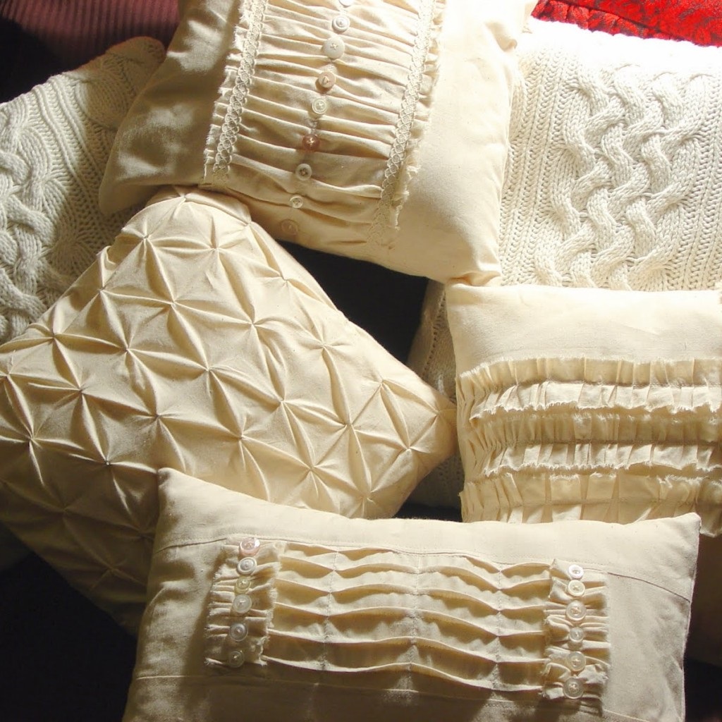 decor of a pillow with embossed puffs