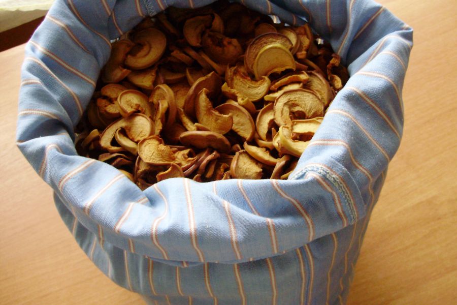 stockage de pommes séchées