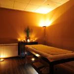 massage table interior photo