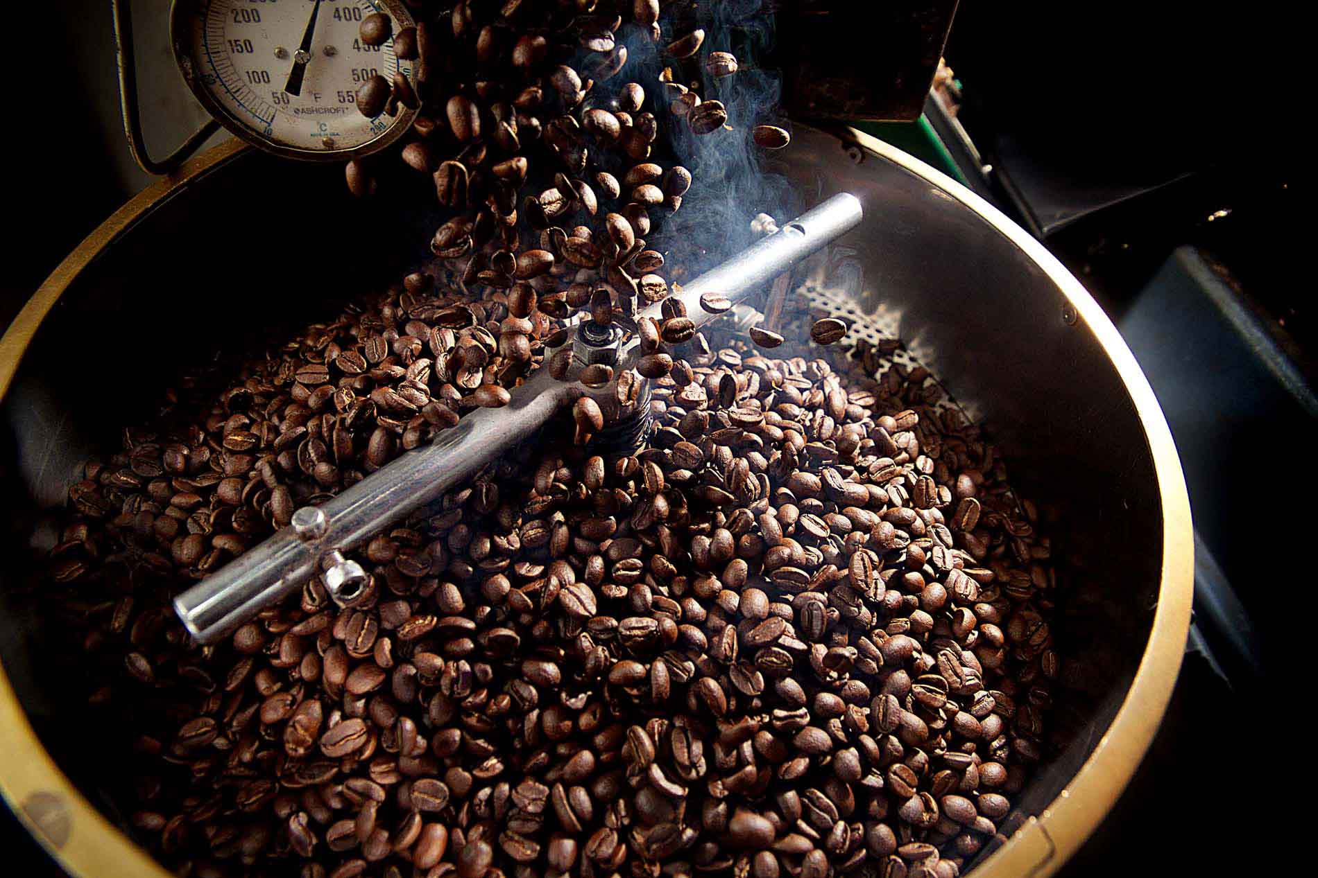 roasting coffee beans